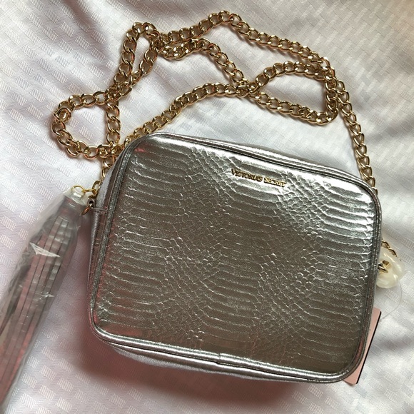 Victoria's Secret Accessories - [Victoria’s Secret] Silver Crossbody Purse